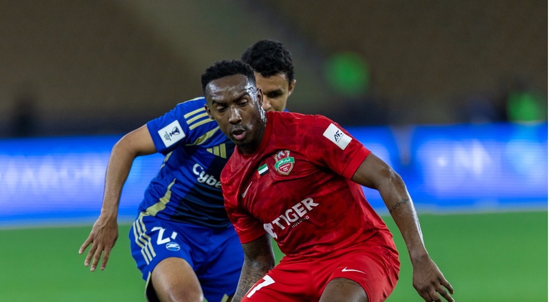 شباب الأهلي يواصل تدريباته في جدة بانتظار قرار الاتحاد الآسيوي