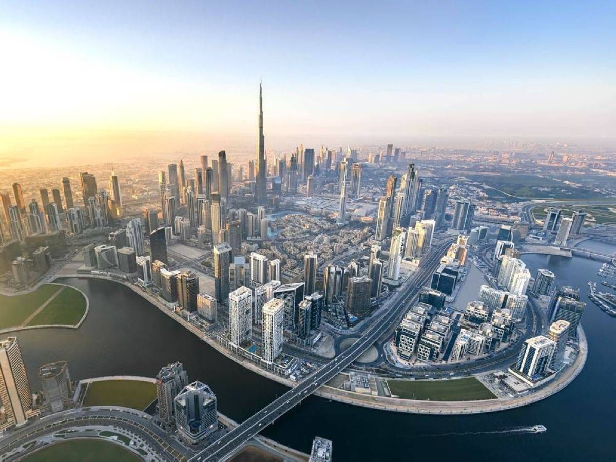 3.7 مليارات درهم تصرفات عقارات دبي في يوم