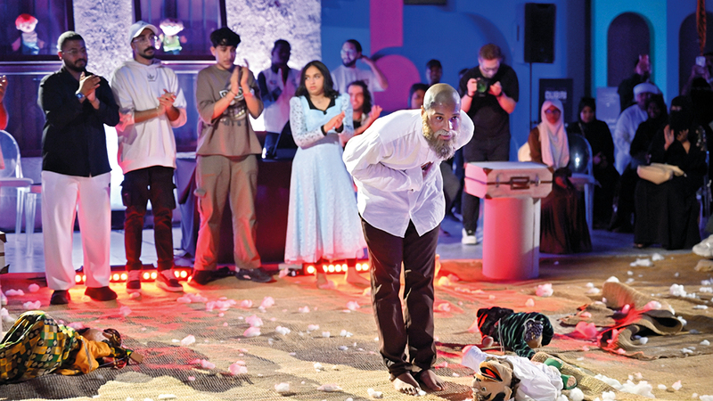 «عطيل صانع الدمى».. صياغة معاصرة لمأساة شكسبير