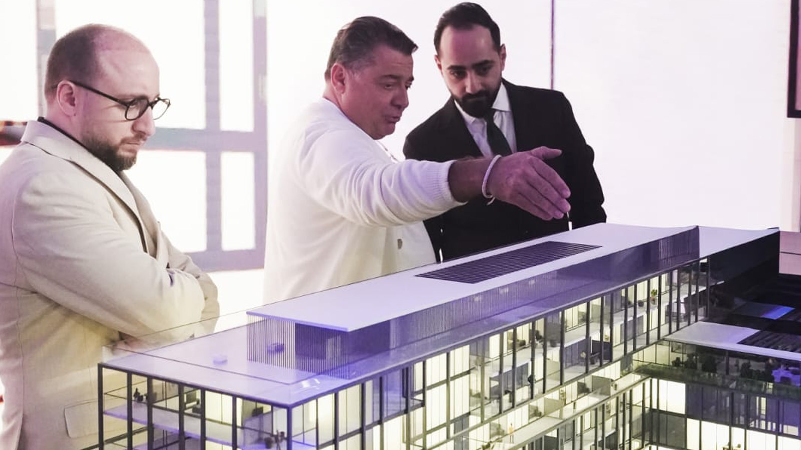 ريبورتاج تكشف عن مشروعي