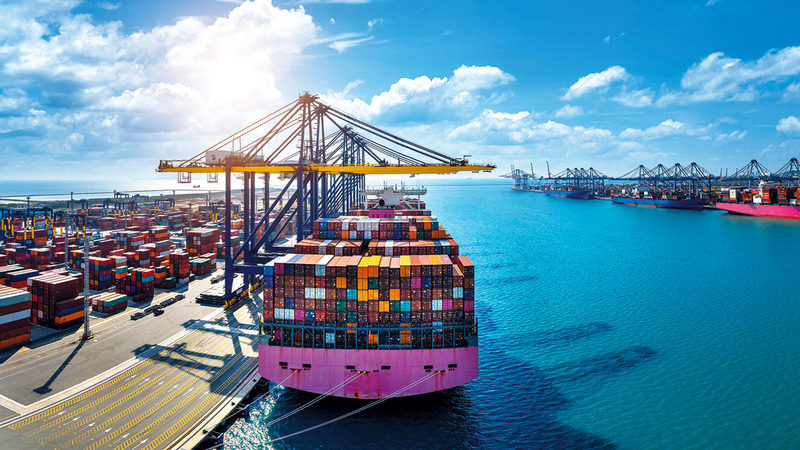 الشركات الإماراتية تتفوق عالمياً في الثقة التجارية الدولية